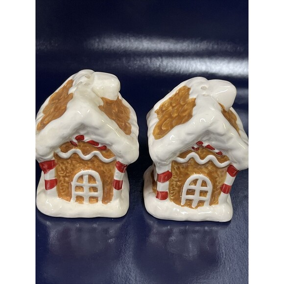 Gingerbread House Salt & Pepper Shaker Christmas Decor Unused  -‎ D9-1 - Picture 4 of 16